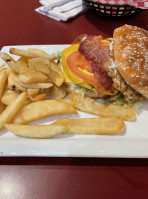 Red Robin Gourmet Burgers And Brews food