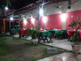 Pizzaria Casarao Do Pacheco inside