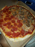 Jerry's Pizzeria food