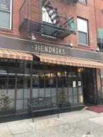 Hendriks outside