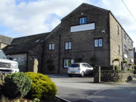 The White Hart Inn At Lydgate outside