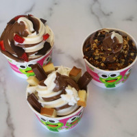 Sweet Frog Yorktown food