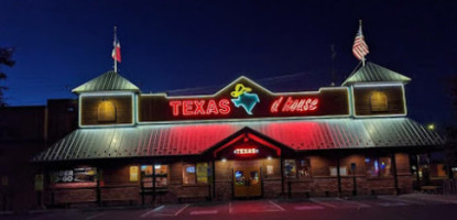 Texas Roadhouse inside