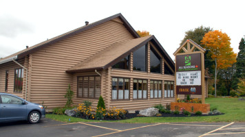 All Seasons Inn & Restaurant outside