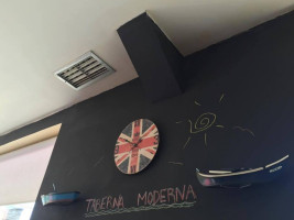 A Taberna Moderna inside