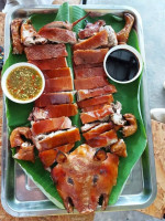 หมูหันเพิ่มพูล food