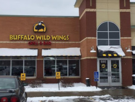 Buffalo Wild Wings outside