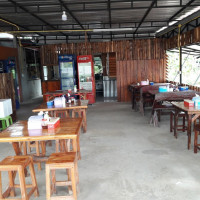 ร้านต่ายก๋วยเตี๋ยวเรือ food