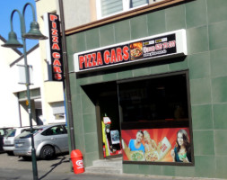 Pizzaria Da Enzo outside