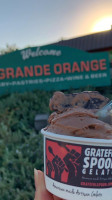 La Grande Orange Grocery & Pizzeria food