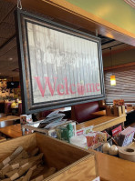 Applebee's inside