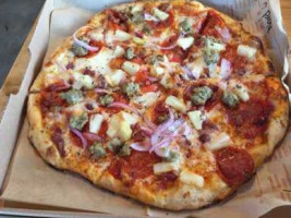 Blaze Pizza food