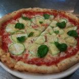 Pizzamoremio outside