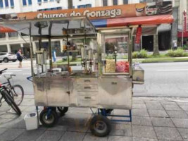 Bond Churros Gourmet outside