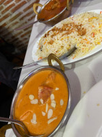 Tandoori's food