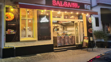 Salsabil outside