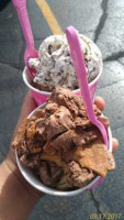 Baskin Robbins food