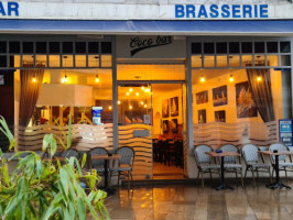 Brasserie Malibu inside