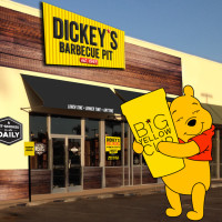 Dickey's Barbecue Pit food