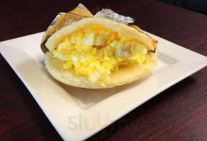 Arepa George food