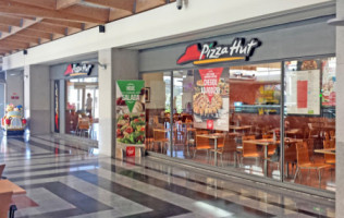 Pizza Hut Braganca Shopping inside