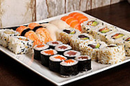 Only Sushi Sant Andreu food