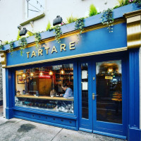 Tartare outside