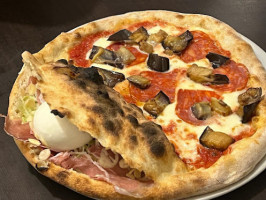 Il Papiro Pizzeria Di Shehata Habib Ebrahim food