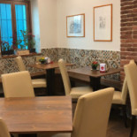 Vineria Bric A Brac inside