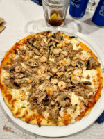 Pizzeria Honorato's food