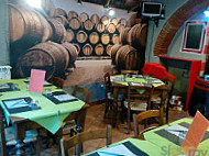 Osteria Porca L'oca inside