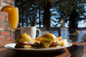 Anglers Dining food