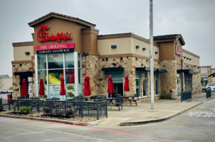 Chick-fil-a outside