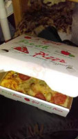 Villa Pizza food