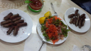 Meşhur Köfteci Kardeşler food