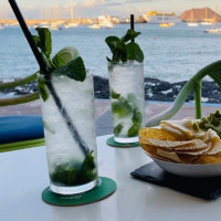 Mojito Beach Club food