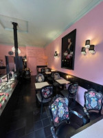 Le Boudoir inside