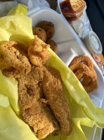 Mel's Fish Shack food