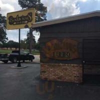 Bodacious Bar-B-Q outside