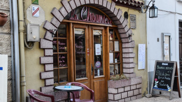 La Chaumiere inside