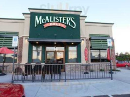 Mcalister's Deli outside