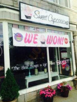 Sweet Cupcasions inside