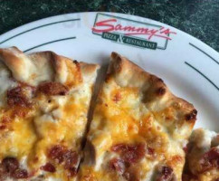 Sammy's Pizza food