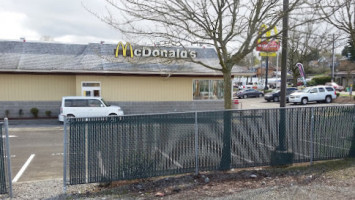 Mcdonald's outside