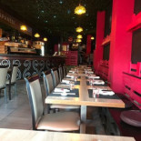 Hinode Sushi 3 À l'intérieur