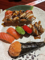 Okinii Sushi, Sushi-all-you-can-eat food