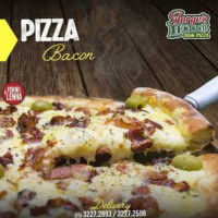 Macs Pizzaria food