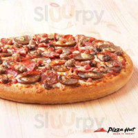 Pizza Hut food