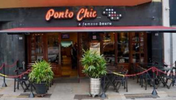 E Lanches Ponto Chic outside