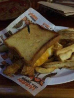 Hooters San Marcos food